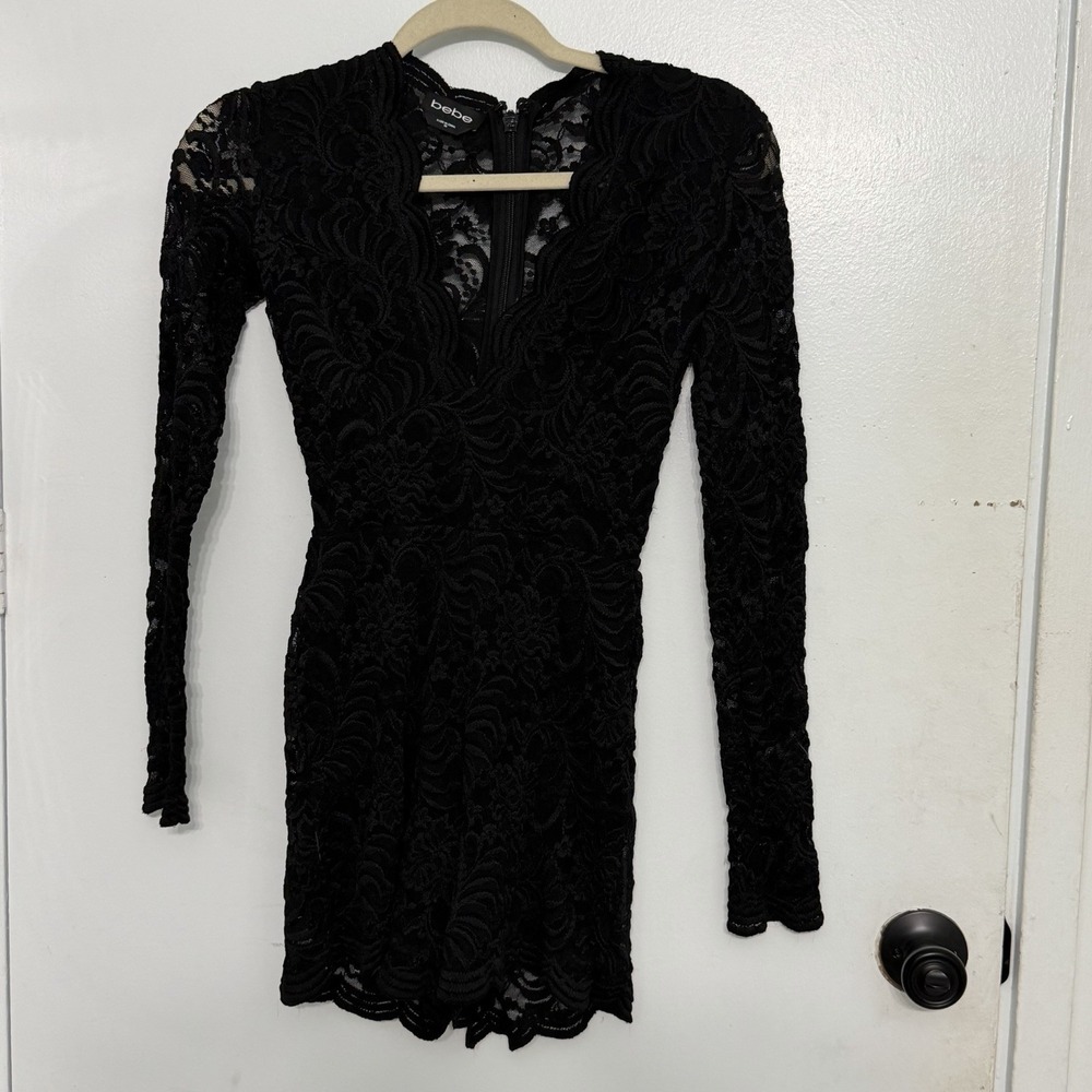 bebe Black Floral Lace Romper Sheer Scalloped Hem Sz 00 Whimsigoth Romantic Goth